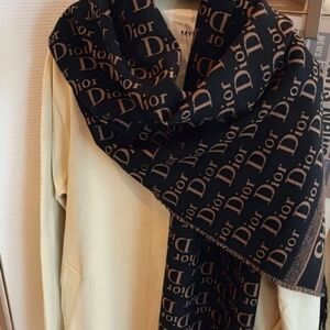 <AUTHENTIC>Dior Scarf